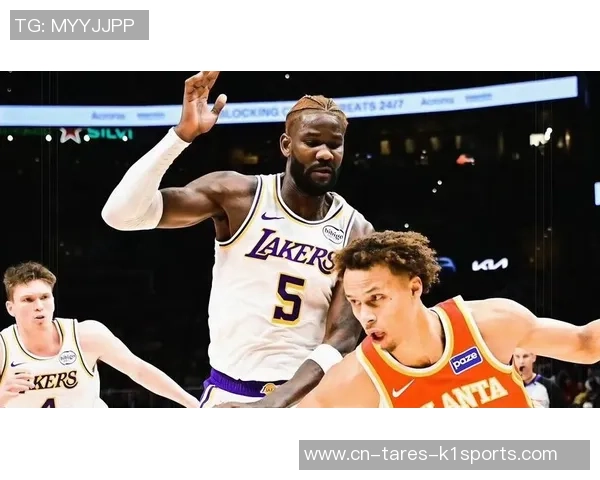 湖人102-122老鹰！本场球员评分：0人完美、4人合格、1人灾祸